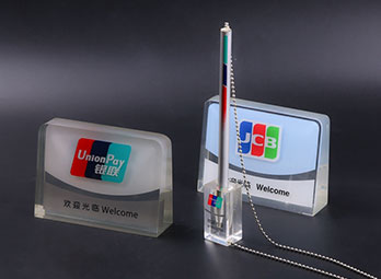 自主設(shè)計，款式豐富